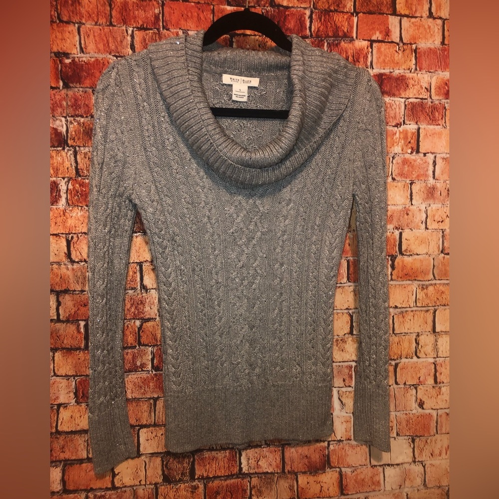 White House Black Market sweater Sz S